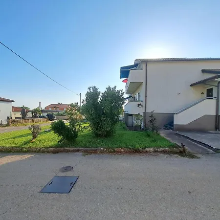 Casa Antonio With Swimming Pool Apartment