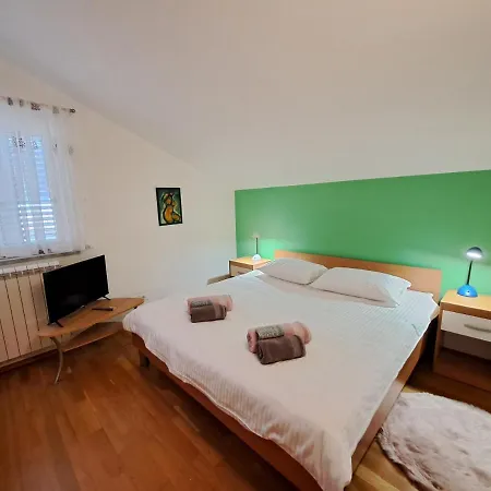 Casa Antonio With Swimming Pool Apartment Novigrad (Istria)