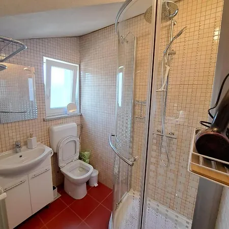 Casa Antonio With Swimming Pool Apartment Novigrad (Istria)