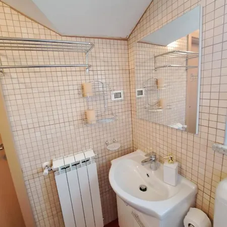 Casa Antonio With Swimming Pool Apartament Novigrad (Istria)